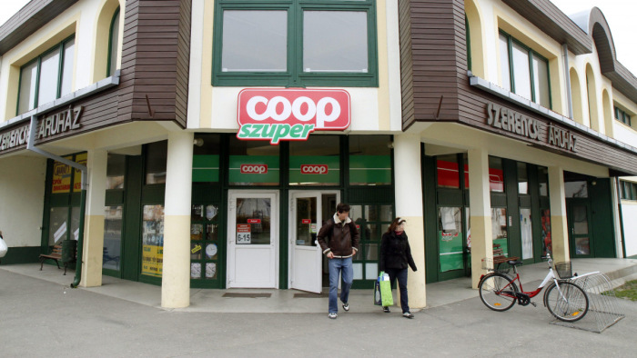 A kormánnyal tárgyal a COOP a boltok megmentéséről