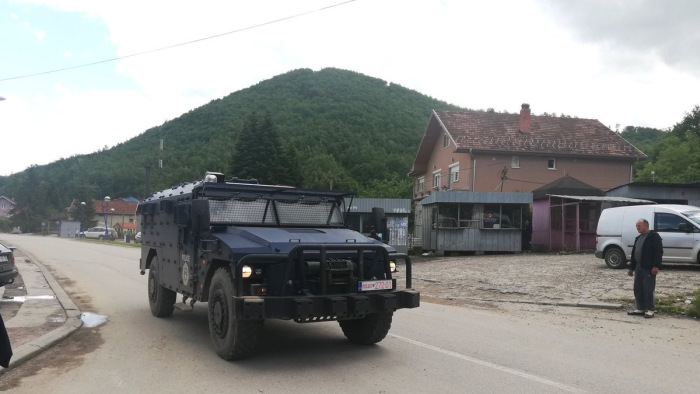 Teljes harckészültséget rendeltek el a szerb határon