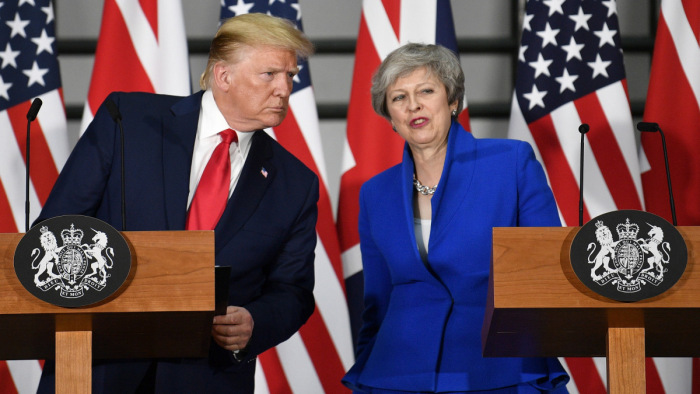 Donald Trump azt ígéri, ő lesz a britek megmentője a brexit után