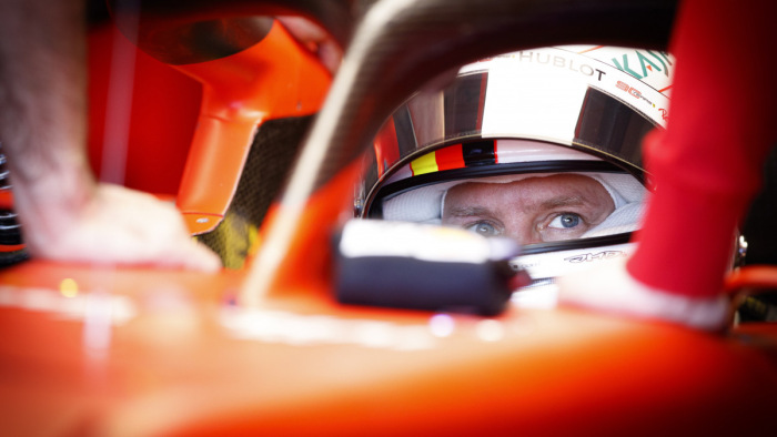 Sebastian Vettelt meglepte, hogy a Ferrari nyugdíjazta