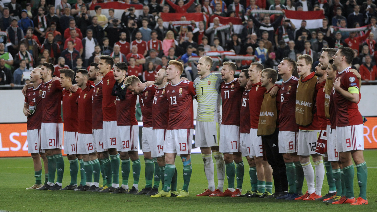 A magyar válogatott játékosai a Magyarország - Horvátország labdarúgó Európa-bajnoki selejtező mérkőzés végén a Groupama Arénában 2019. március 24-én. A magyar válogatott 2-1-re győzött.