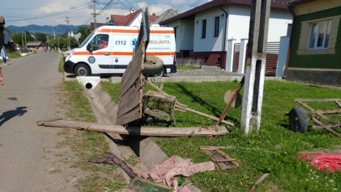 Súlyos szekérbaleset Szászújfaluban, hat gyermek került kórházba