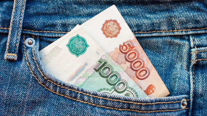 Készpénzes, rubeles korlátozást kaptak egyes orosz megtakarítások