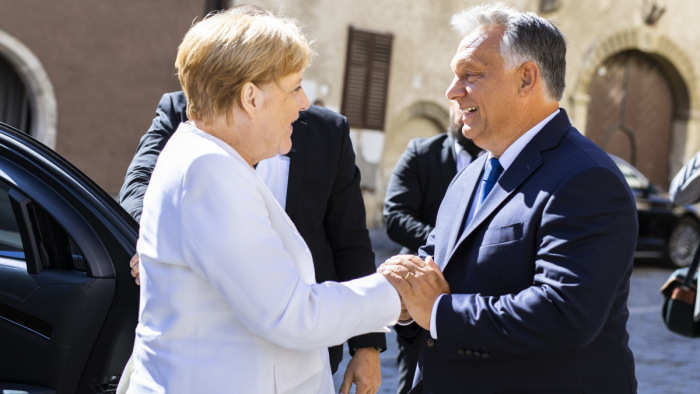 Kiss J. László: jól fog még jönni Merkelnek a soproni látogatás