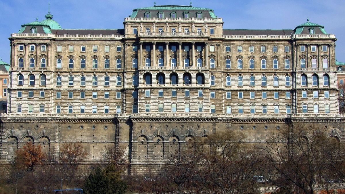 A Budavári Palota F-épülete, amelyben az Országos Széchényi Könyvtár (OSZK) működik ma.  MTVA/Bizományosi: Jászai Csaba  *************************** Kedves Felhasználó!