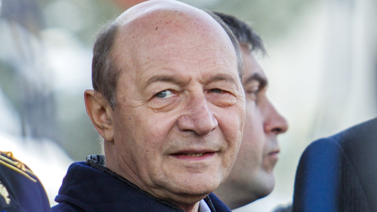 Traian Basescu volt román államfő a Moldova és Románia átmeneti egyesítésének centenáriuma alkalmából tartott megemlékezésen a moldáv fővárosban, Chisinauban 2018. március 25-én. A moldáv parlament 1918. április 9-én szavazta meg az akkori Besszarábia egyesülését a Román Királysággal. Moldova a második világháború idején vált ki Romániából.