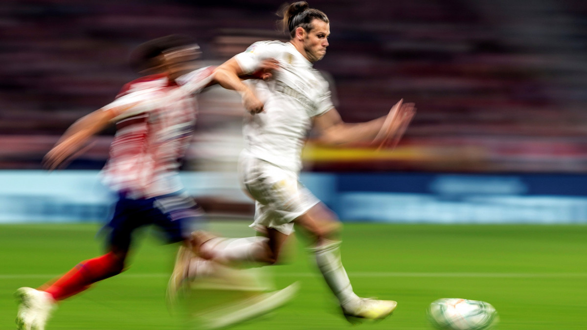 Gareth Bale, a Real Madrid játékosa a spanyol első osztályú labdarúgó-bajnokság 7. fordulójában az Atlético Madrid ellen játszott mérkőzésen Madridban 2019. szeptember 28-án. A két fővárosi rivális együttes találkozója gól nélküli döntetlennel végződött.
