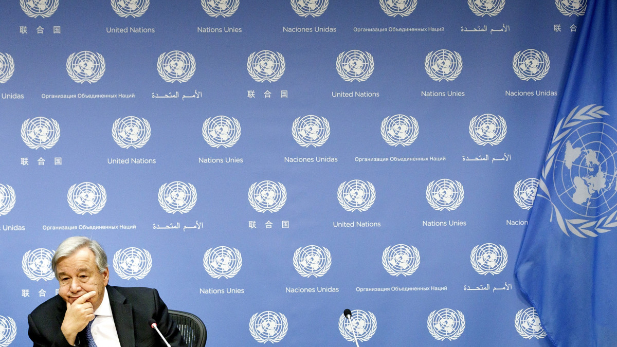 Antonio Guterres, az ENSZ főtitkára sajtóértekezletet tart a világszervezet New York-i székházában 2019. szeptember 18-án, öt nappal a Közgyűlés 74. ülésszakának megkezdése előtt.