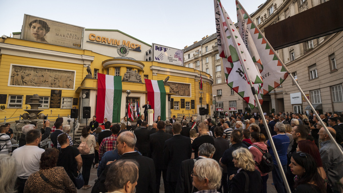 Megzavarták a Jobbik rendezvényét