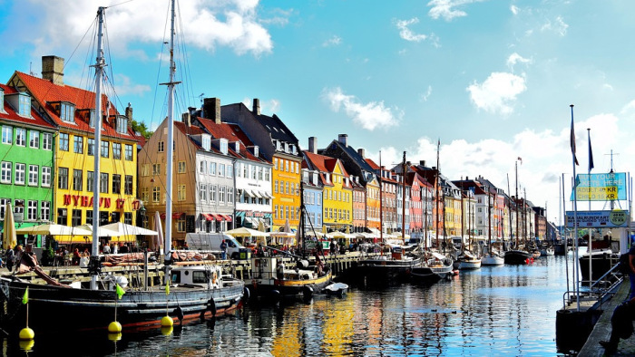 Szinte már önkínzó klímacélokban állapodott meg a dán politikai elit