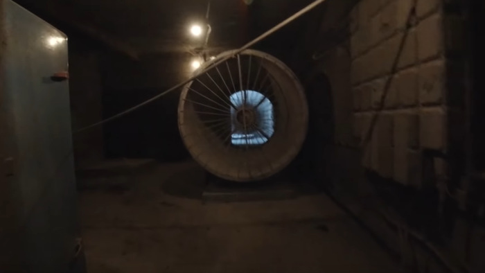 Rejtett kamerás videó került a netre a 3-as metró lezárt részeiről