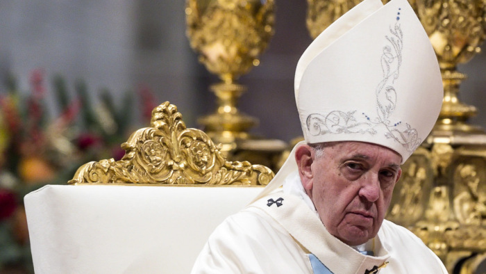 Ferenc pápa beteg, de nem koronavírusos