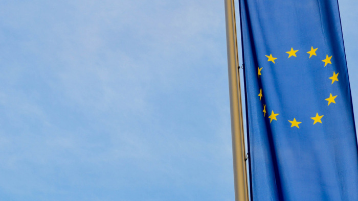 Brüsszel: az uniós jog elsőbbséget élvez a nemzeti joggal szemben