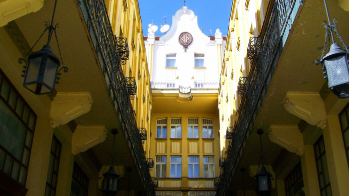 Gazdát cserél Pécs egyik ikonikus épülete