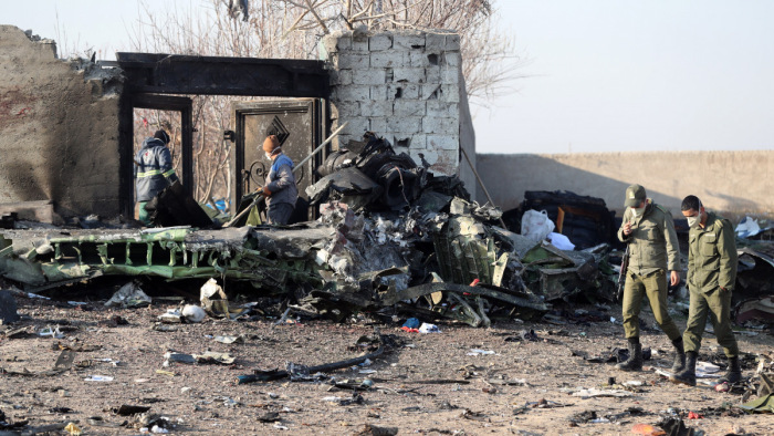 Elküldte Irán a lelőtt gép feketedobozait - Ukrajnának
