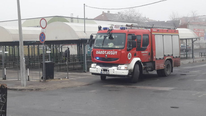 Veszélyhelyzet Miskolcon – kiürítették a Búza téri piacot