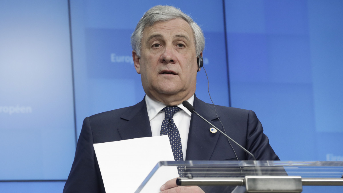 Antonio Tajani: rendezhető a Fidesz helyzete az Európai Néppártban