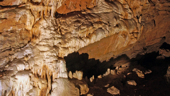 60 méter mély barlangban rekedtek turisták a Grand Canyonban