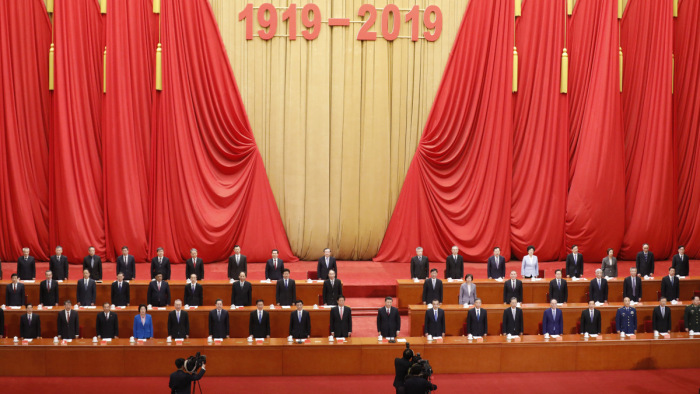 Az őszi kínai pártkongresszus miatt nem indul be a globális gazdaság
