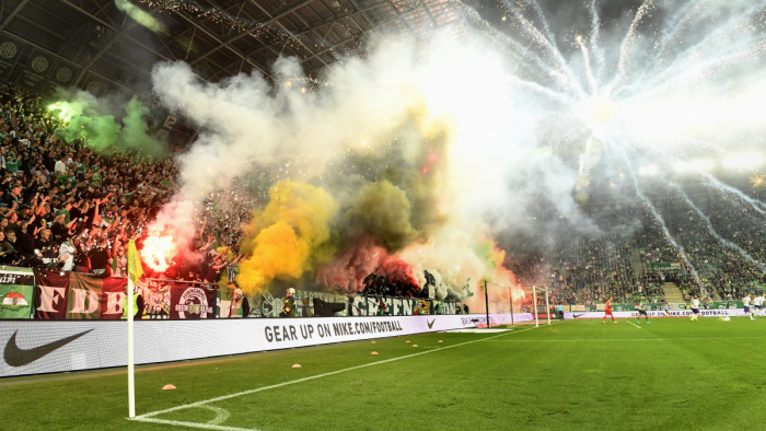 Tömegesen csökkenthetik a béreket a magyar futballcsapatoknál is