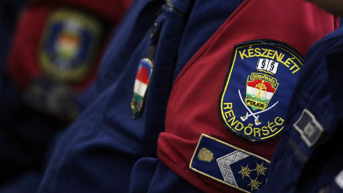 Rendőrök a Készenléti Rendőrség Kelet-magyarországi Határrendészeti Igazgatóság Határvadász Bevetési Főosztály III. XXI. Határvadász Bevetési Osztály állományának elhelyezéséül szolgáló új épület átadásán Miskolcon 2019. május 16-án.