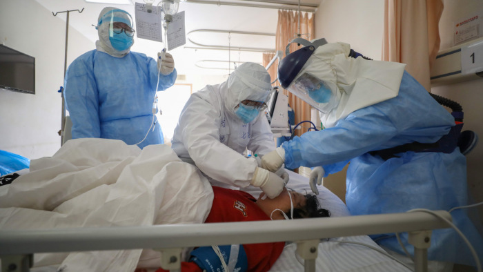 Koronavírus: meghalt egy vuhani kórházigazgató