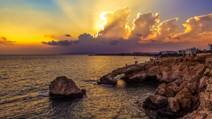 Ciprus másfélórás gyorsteszttel csábítja a turistákat