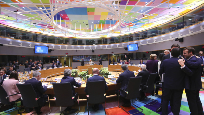 Szakértő: új elem az uniós tárgyalásokon a bizalmatlanság
