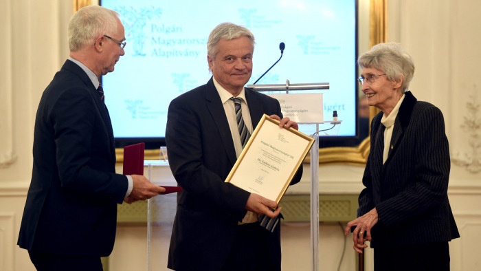 Csókay András kapta a Polgári Magyarországért díjat