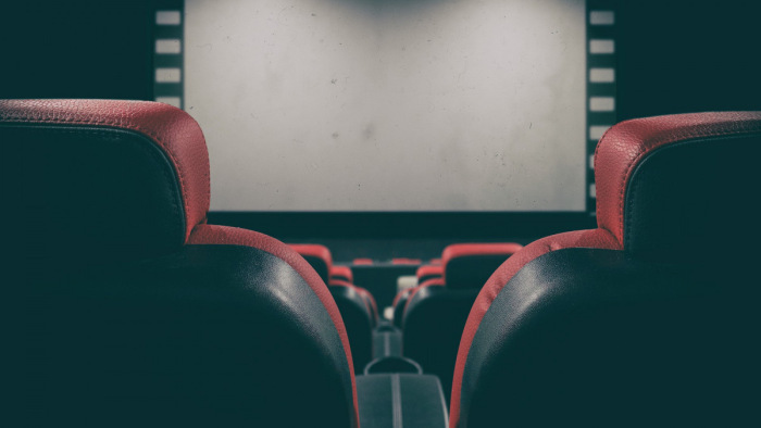 Russel Crowe új filmjével hívják vissza a mozikba az amerikaiakat