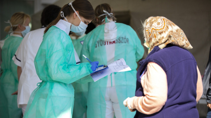 Egyetlen, kórházba kirendelt nővér sem lett koronavírusos Magyarországon