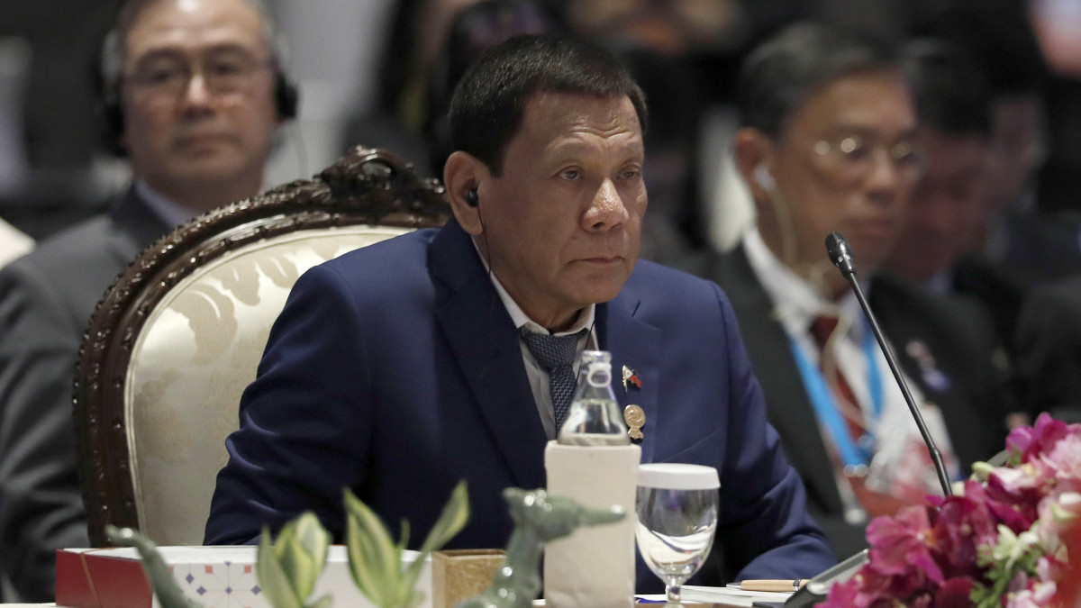 Rodrigo Duterte Fülöp-szigeteki elnök a Délkelet-ázsiai Országok Szövetsége (ASEAN) bangkoki csúcstalálkozójának megnyitóján, 2019. november 2-án.