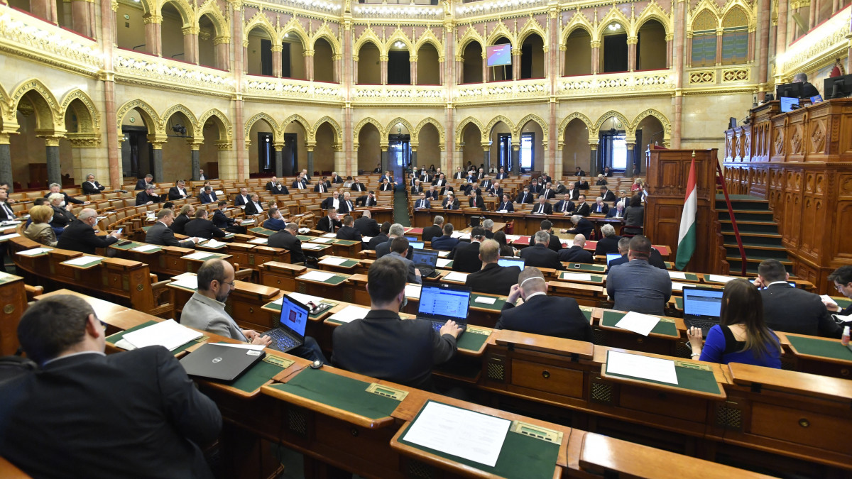 Az Országgyűlés plenáris ülése 2020. március 30-án.