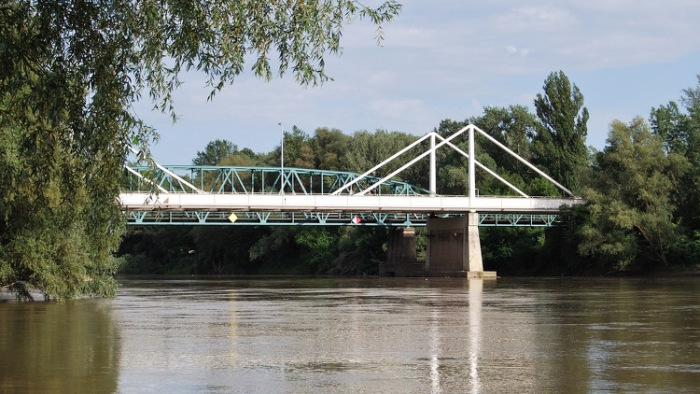 Teljesen megújul egy magyar híd