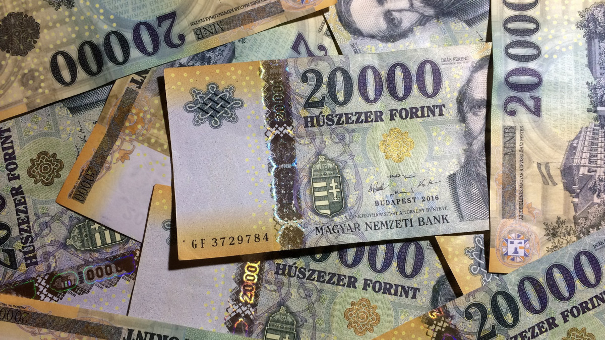 Az MFB-csoport 1500 milliárd forinttal segít