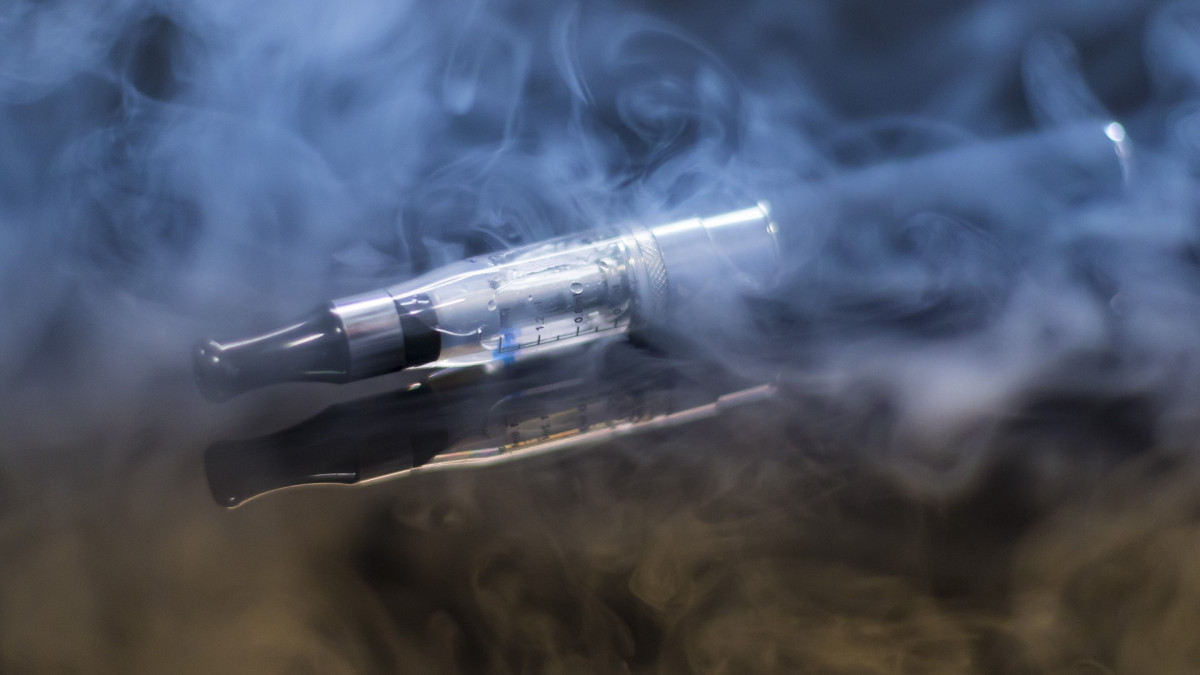 Koronavírus – semmi biztató az e-cigarettásoknak