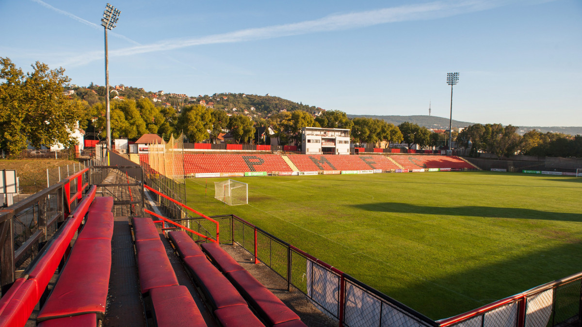 A PMFC-Matias stadionja Pécsen 2013. október 7-én. A stadion bekerült a fejlesztendő létesítmények első körébe a kormány stadionrekonstrukciós programjában, így 700 millió és 1 milliárd forint közötti támogatásra számíthat, amelyet többek között a nézőtér és a játéktér korszerűsítésére, fedett lelátó, családi szektor kialakítására és az energiahatékonyság növelésére fordítanának.