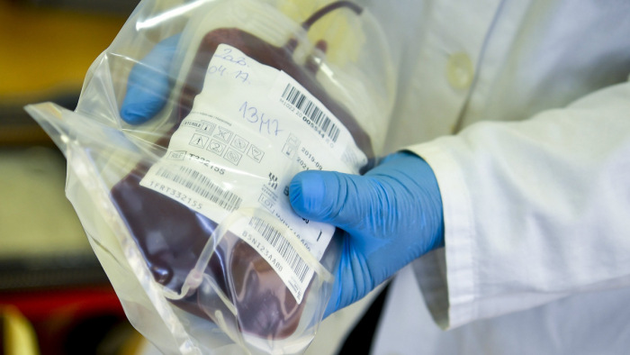 Újabb információk a vérplazmával kezelt magyar betegekről