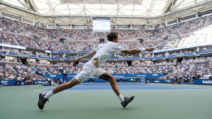 Nézők nélkül teniszeznek a világ egyik legrangosabb versenyén