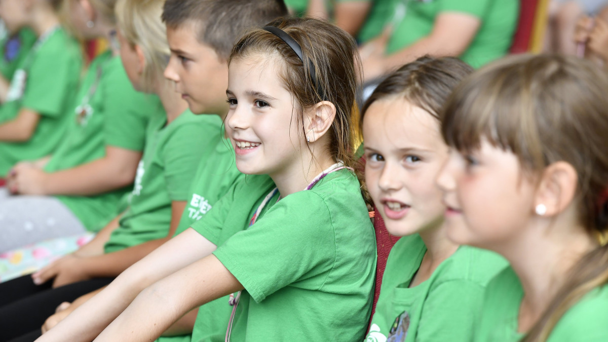 Gyerekek a Napközi Erzsébet-táborban az Izsáki Táncsics Mihály Általános Iskolában 2018. július 11-én.