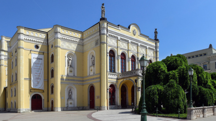 Tízmilliárdos színházfelújítás Debrecenben