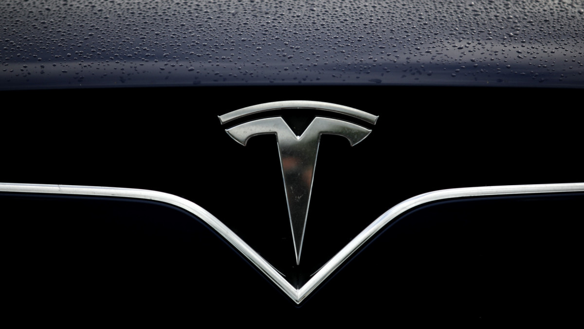 A Tesla már nagyon közel jár az ötödik szintű autonómiához