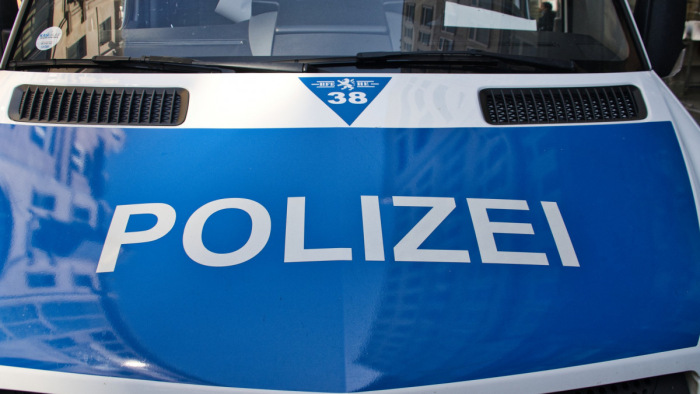 Rendőröktől szerzett fegyvereket egy veszélyes német férfi
