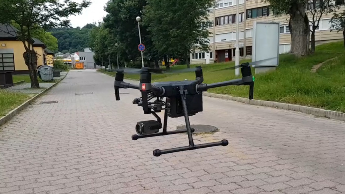 Drónnal vadásznak a rendőrök Budapest belvárosában