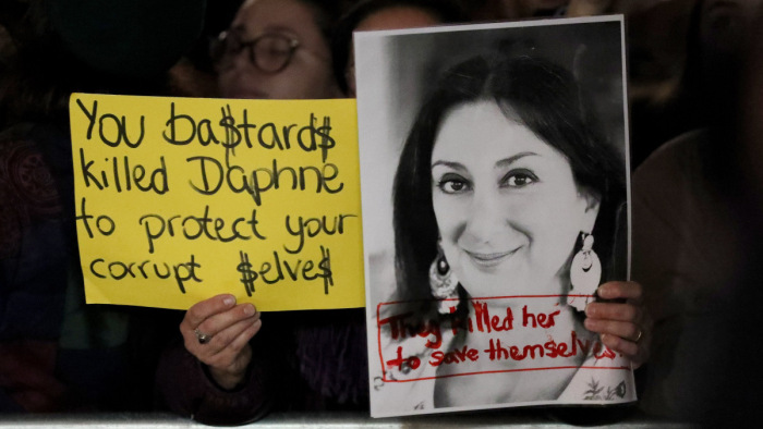 Megdöbbentő fordulatot vett a máltai újságírógyilkosság