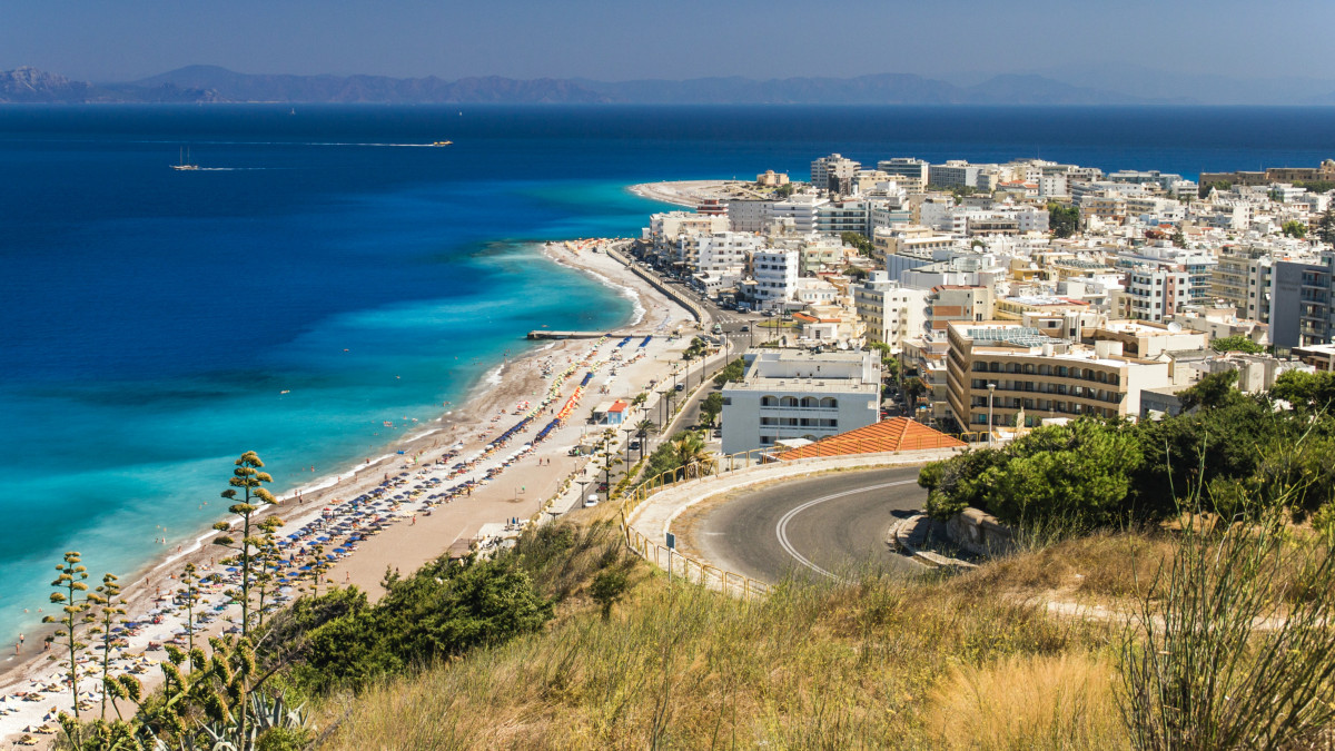 Sok görög szigetre mehetünk repülővel, és az árak sem nőttek