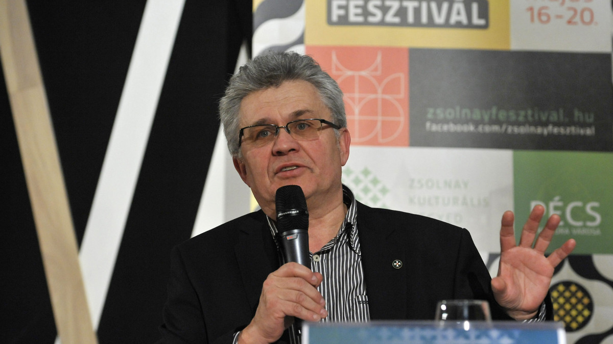 Márta István, a szervező Zsolnay Örökségkezelő NKft. ügyvezetője a május 16. és 20. között a pécsi Zsolnay Kulturális Negyedben megrendezésre kerülő Zsolnay Fesztivál sajtótájékoztatóján a Budapest Music Centerben 2013. április 18-án.