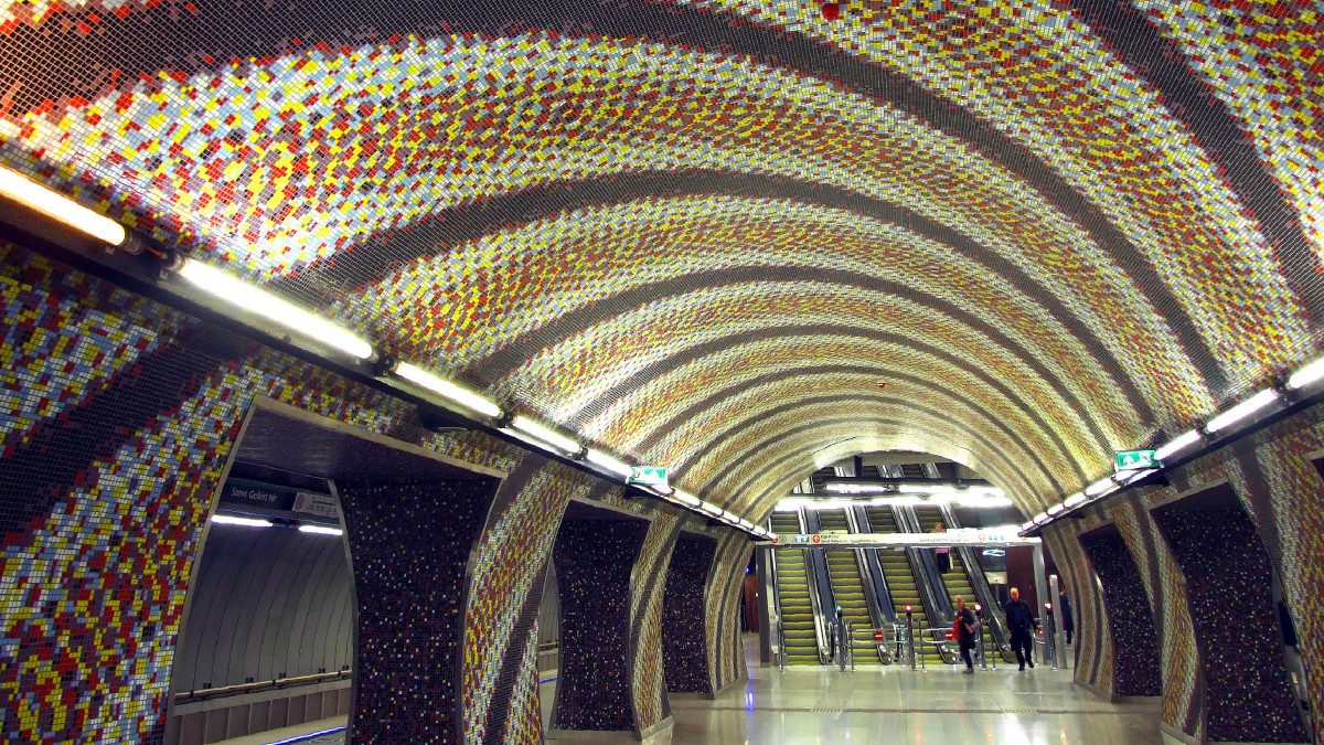 A Budapesti Közlekedési Központ (BKK)  4-es metróvonalának Szent Gellért téri mélyállomása mozgólépcsőkkel. MTVA/Bizományosi: Jászai Csaba  *************************** Kedves Felhasználó!