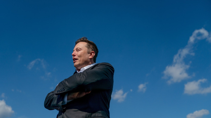 Elon Musk is a vészharangot kongatja a mesterséges intelligencia miatt