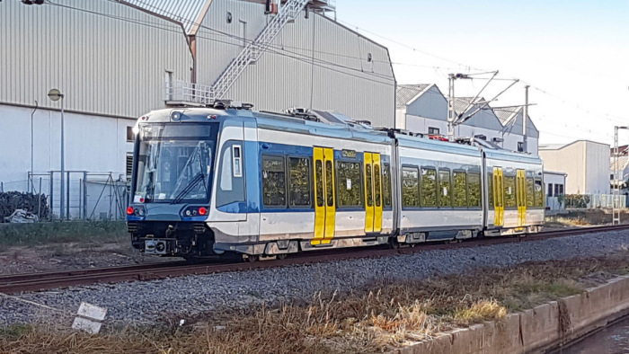 Már a tesztpályán fut az első magyarországi tram-train szerelvény